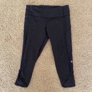 Lululemon size 4
